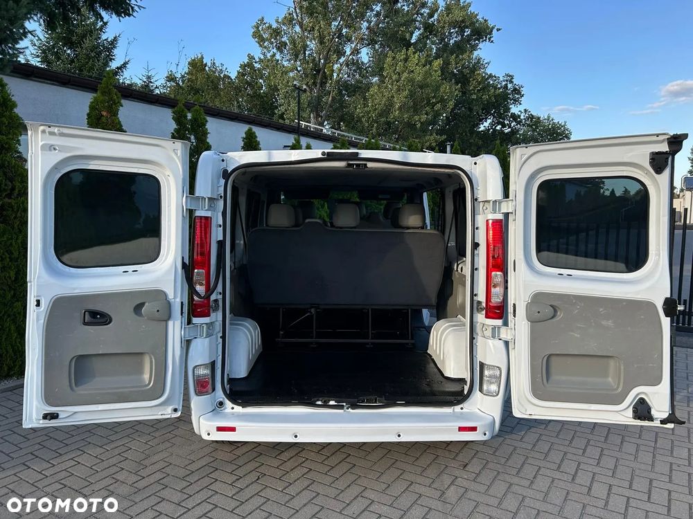 Renault Trafic 2.0 dCi 115 Passenger L2H1 Expression - 16