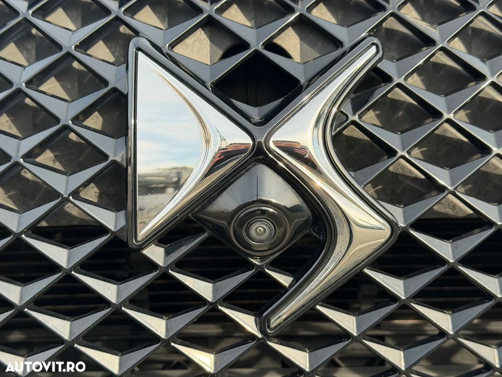 DS Automobiles DS 7 Crossback 1.6 PHeV FWD 225 EAT8 PERFORMANCE LINE + - 11