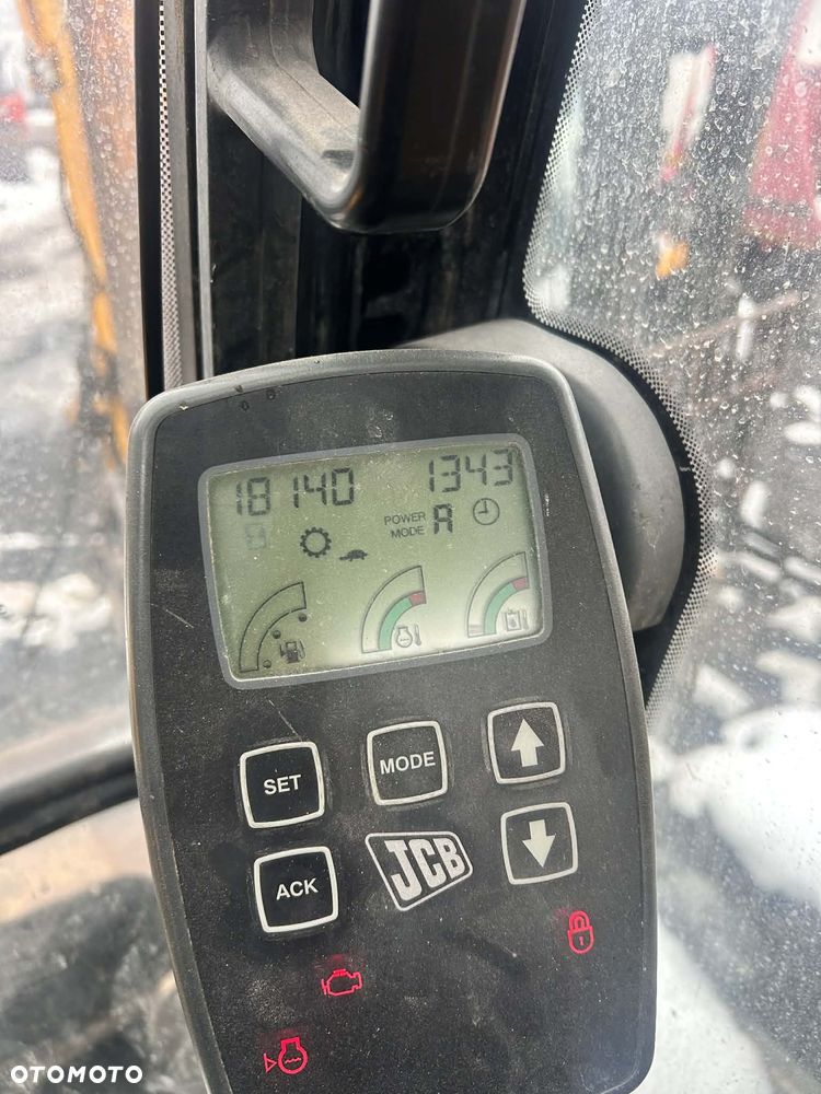 JCB JS255 - 7