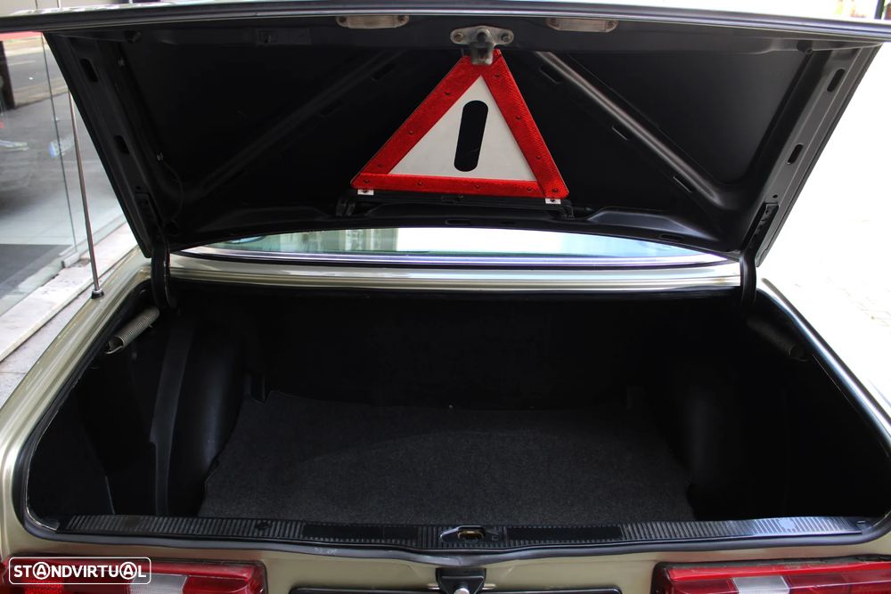 Mercedes-Benz W123 (1976-1986) 300 D - 51