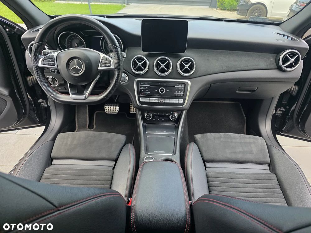 Mercedes-Benz GLA 250 7G-DCT AMG Line - 8