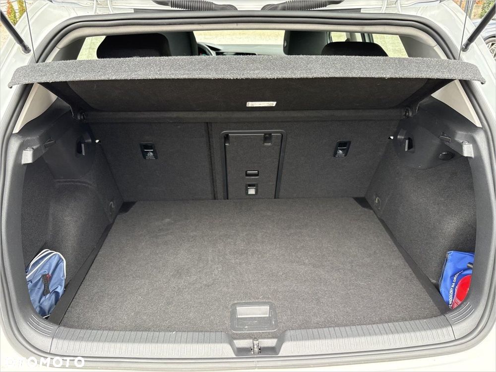 Volkswagen Golf 1.5 TSI EVO Life - 16