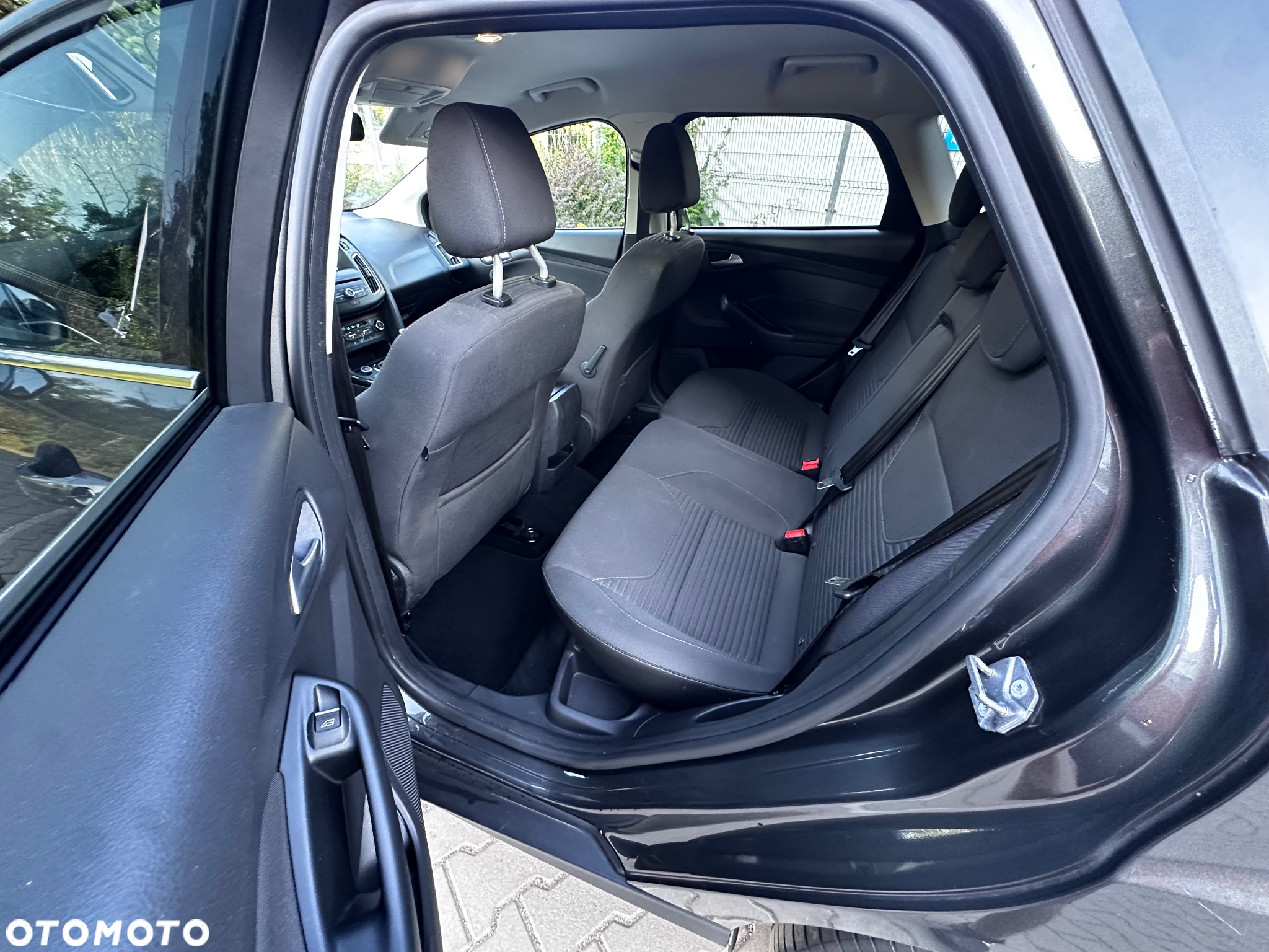 Ford Focus Turnier 1.5 EcoBoost Start-Stopp-System Business Edition - 35