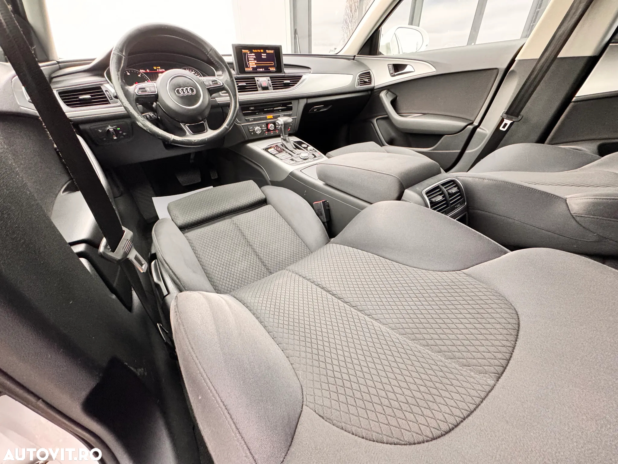 Audi A6 Avant 2.0 TDI Multitronic - 23