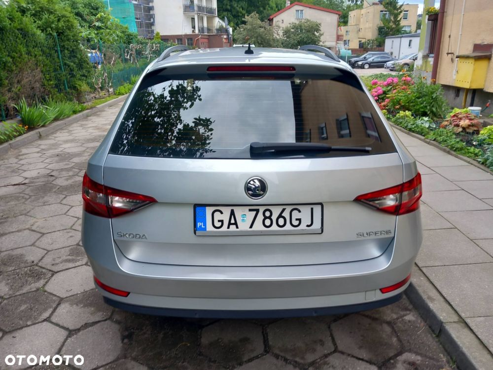 Skoda Superb 2.0 TDI Active - 3