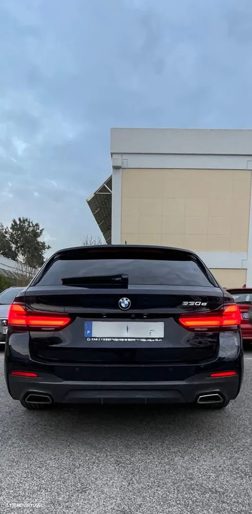 BMW 530 e Pack Desportivo M - 4