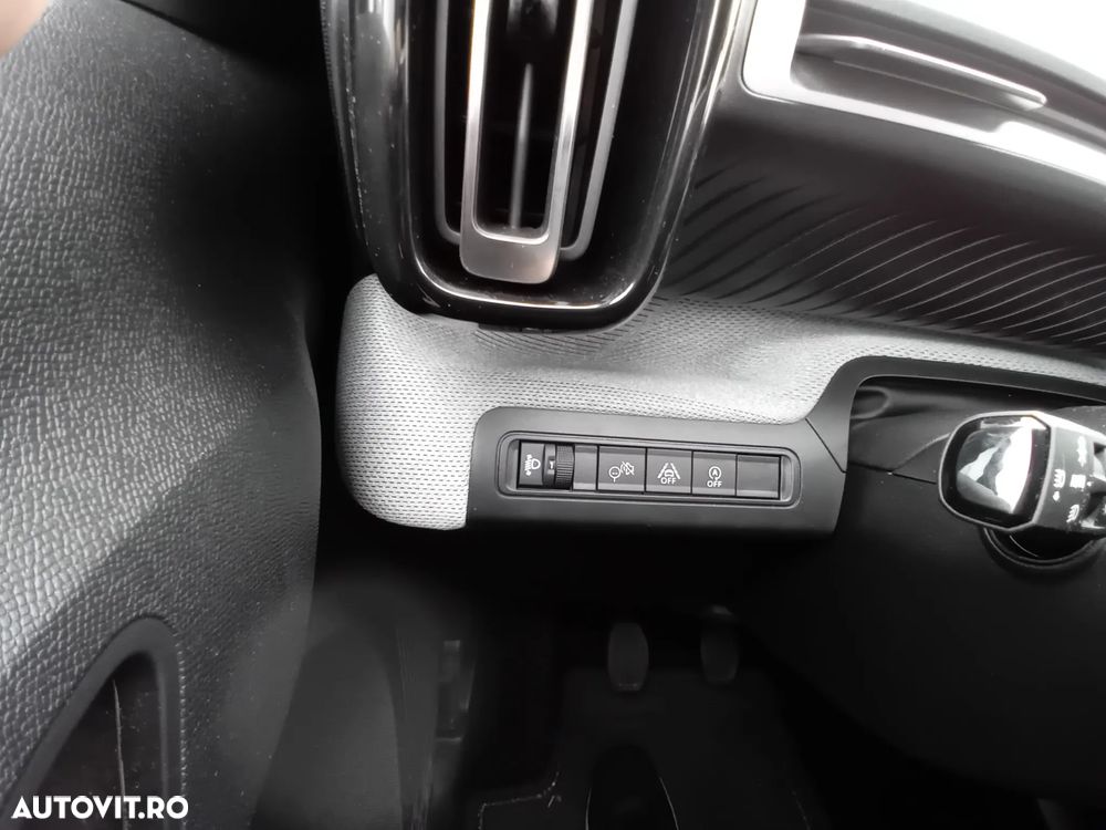 Citroën C3 1.2 PureTech 100 S&S BVM6 MAX - 17