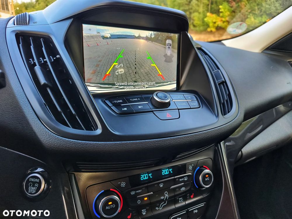 Ford Kuga 2.0 TDCi 4x4 Titanium - 20