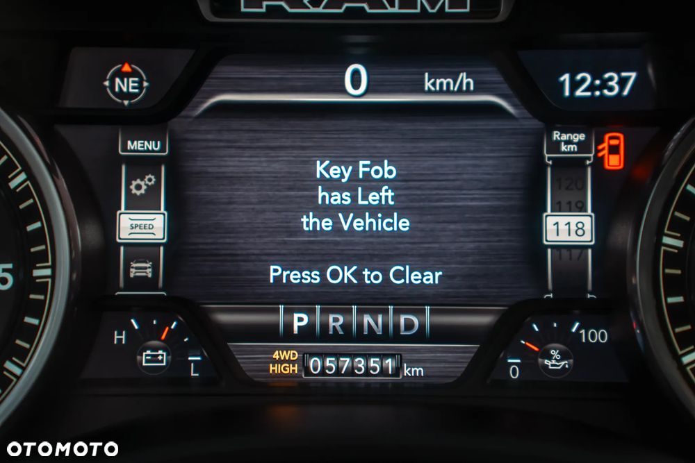 RAM 1500 Crew Cab Shortbed Bighorn - 18