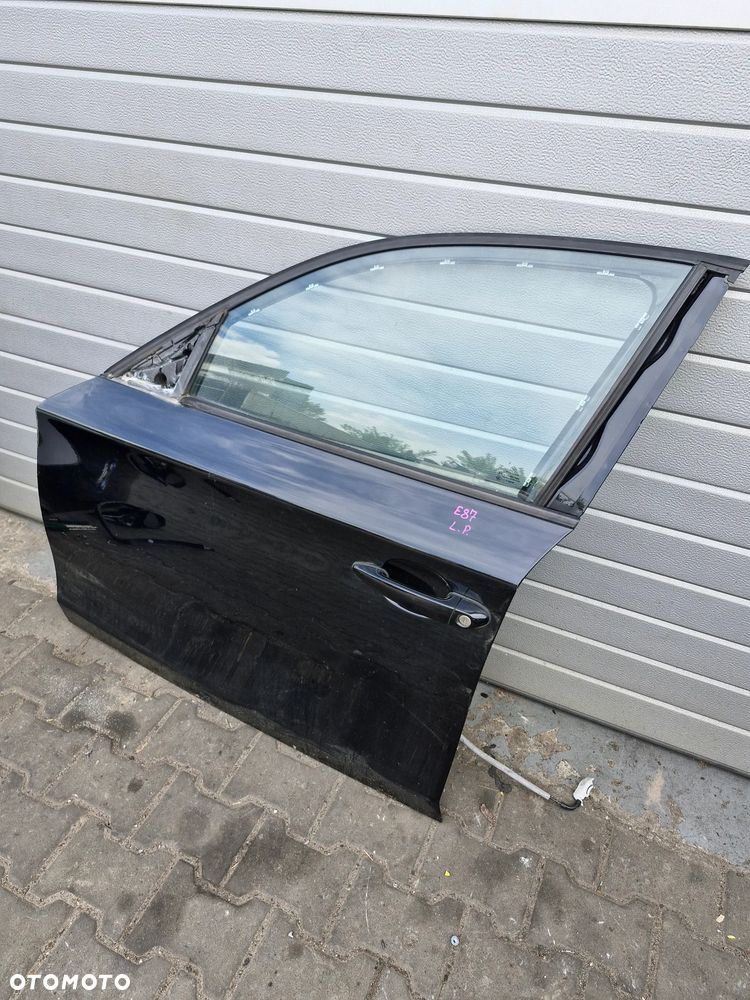 BMW E87 DRZWI LEWE PRZEDNIE LEWY PRZÓD SCHWARZ II - 1