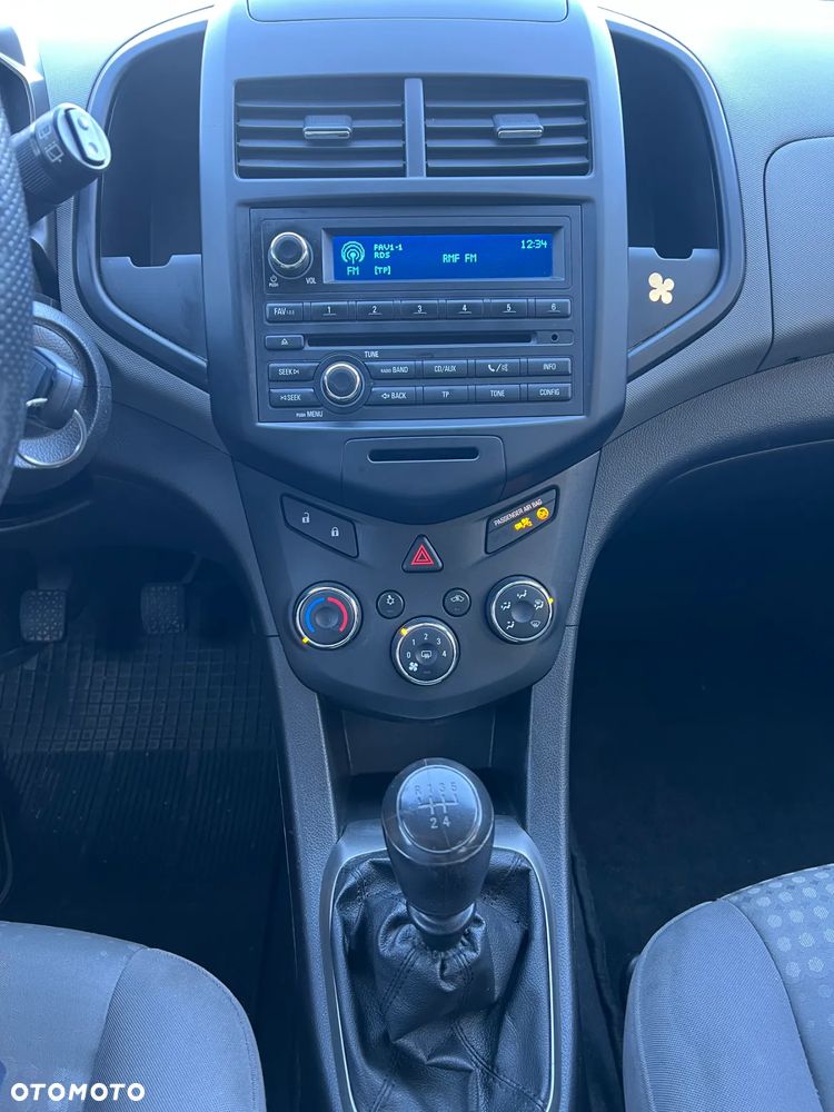 Chevrolet Aveo 1.2 LS - 20