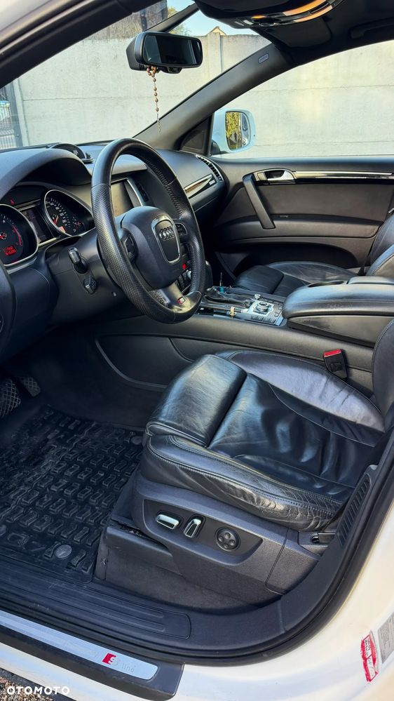 Audi Q7 - 11