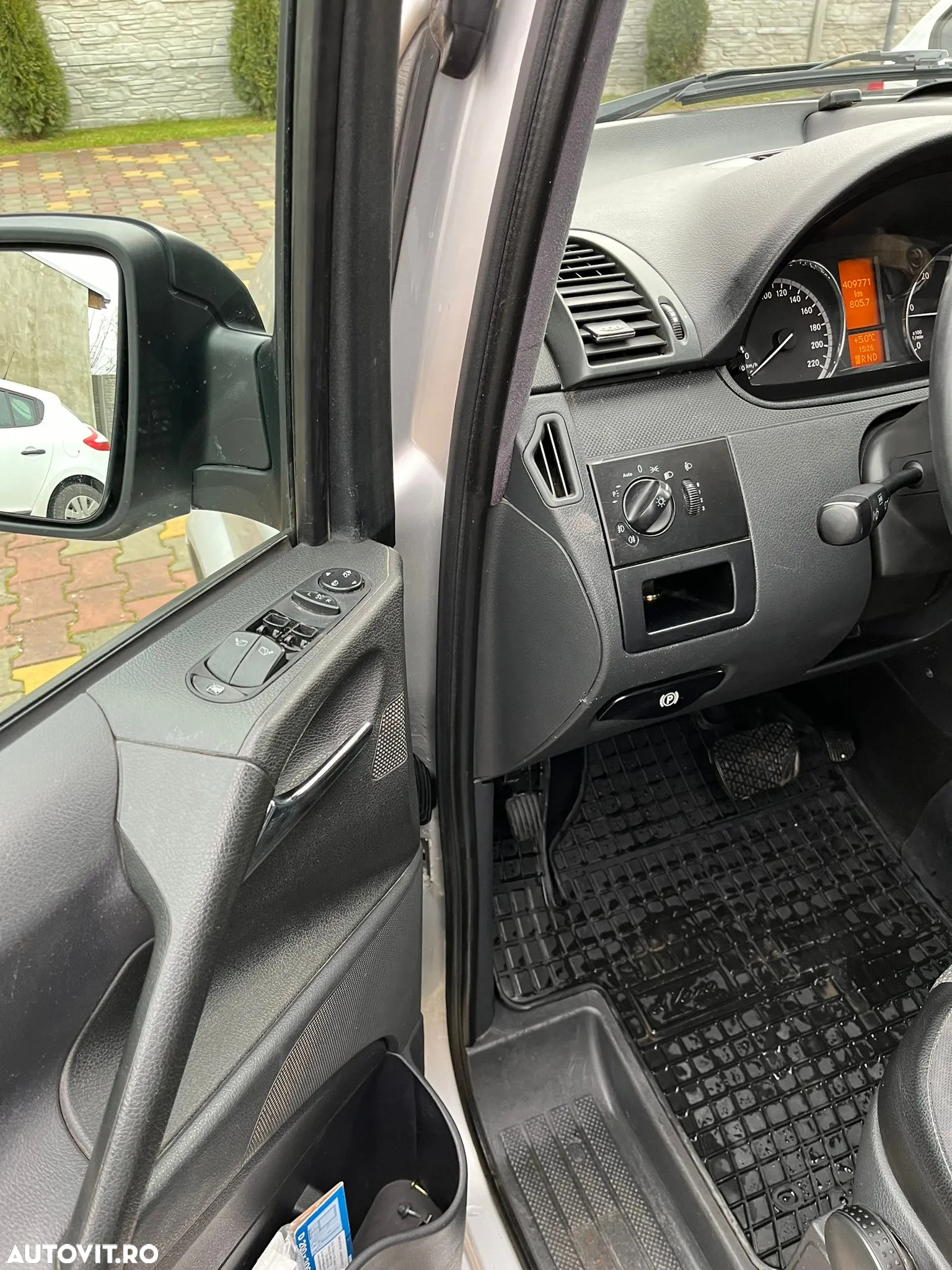 Mercedes-Benz Vito - 12