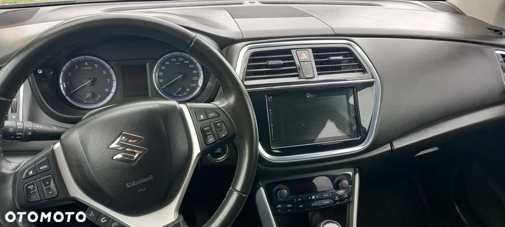 Suzuki SX4 S-Cross 1.4 Boosterjet Hybrid Club - 12