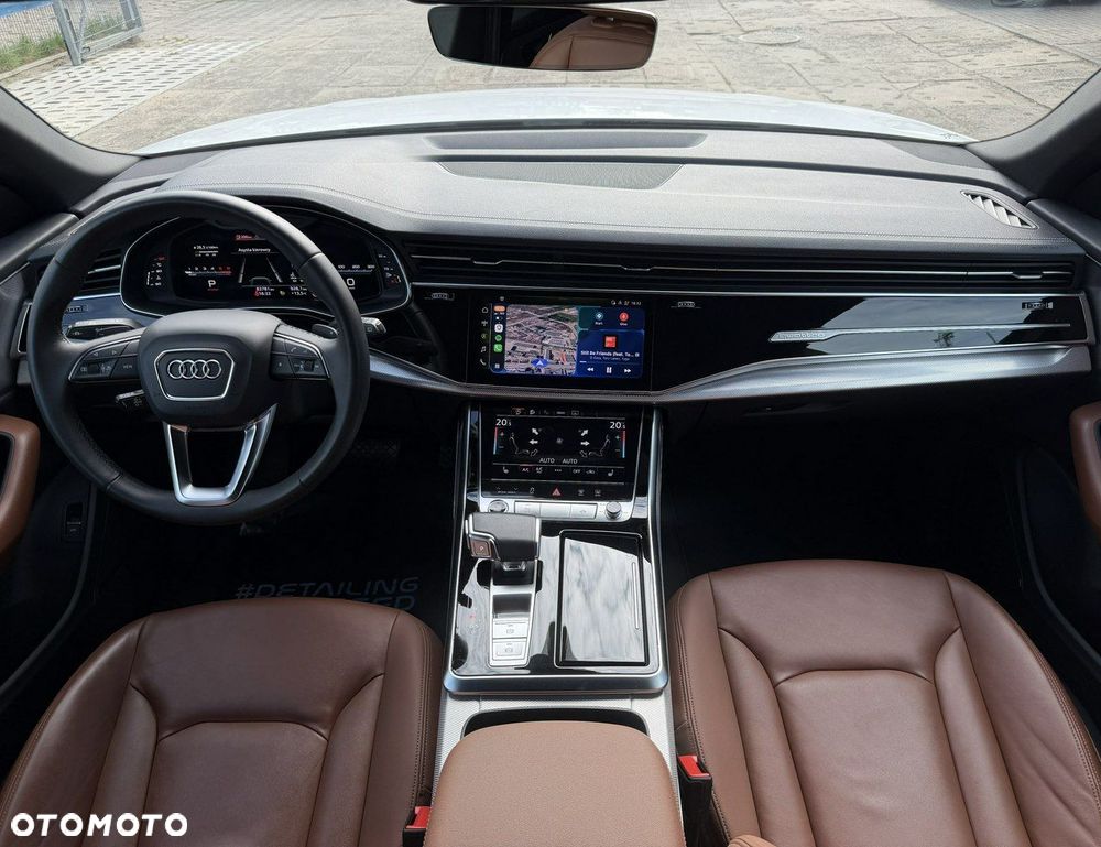 Audi Q8 - 12