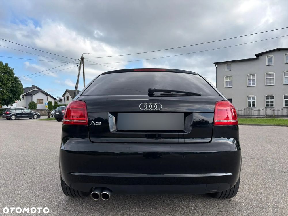 Audi A3 2.0 TDI S Line Sportpaket plus - 4