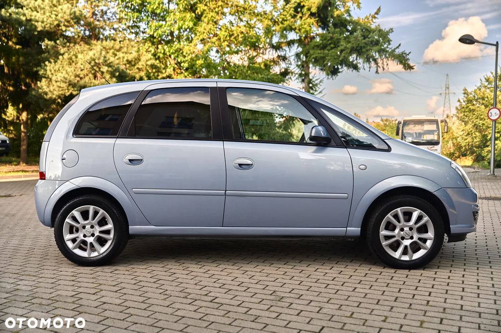 Opel Meriva 1.8 16V Essentia Easytronic - 14