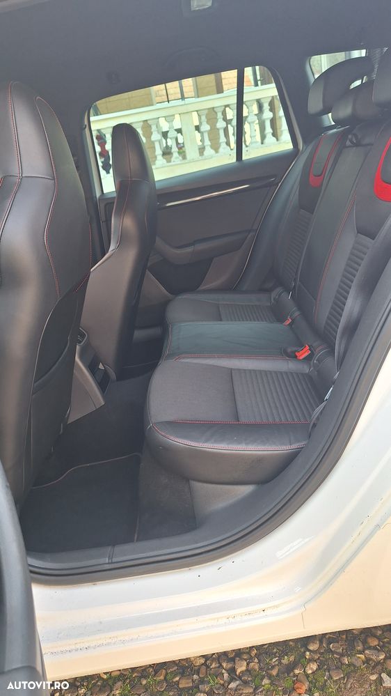 Skoda Octavia 2.0 TDI (Green tec) DSG RS - 16