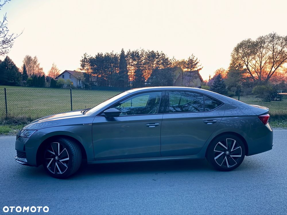 Skoda Octavia 1.5 TSI mHEV Sportline DSG - 5