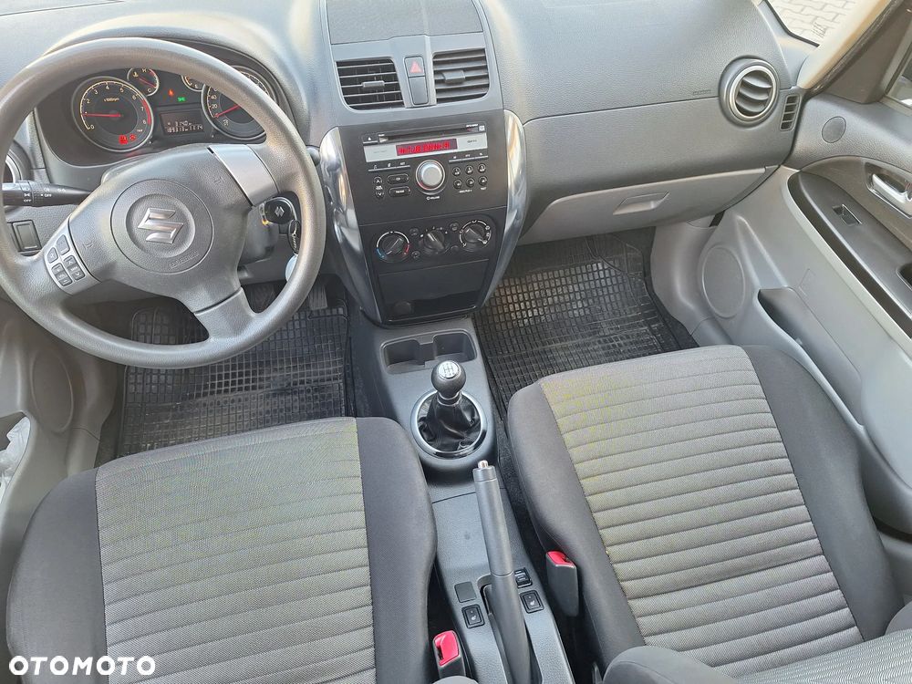 Suzuki SX4 Classic 1.6 VVT 4x4 Style - 12