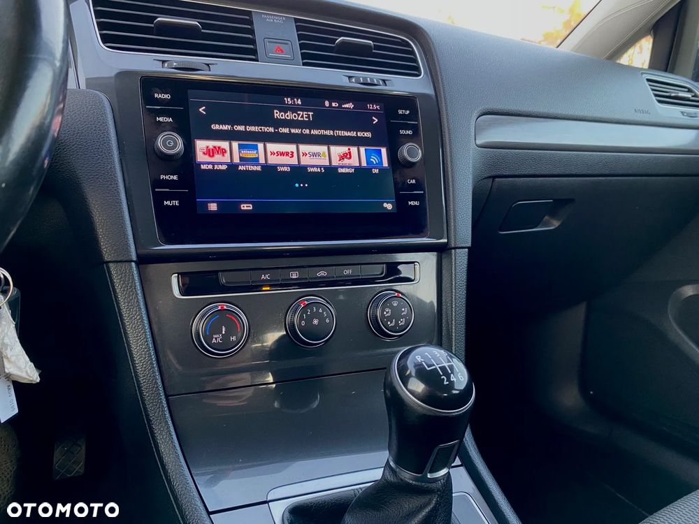 Volkswagen Golf 2.0 TDI (BlueMotion Technology) Comfortline - 17