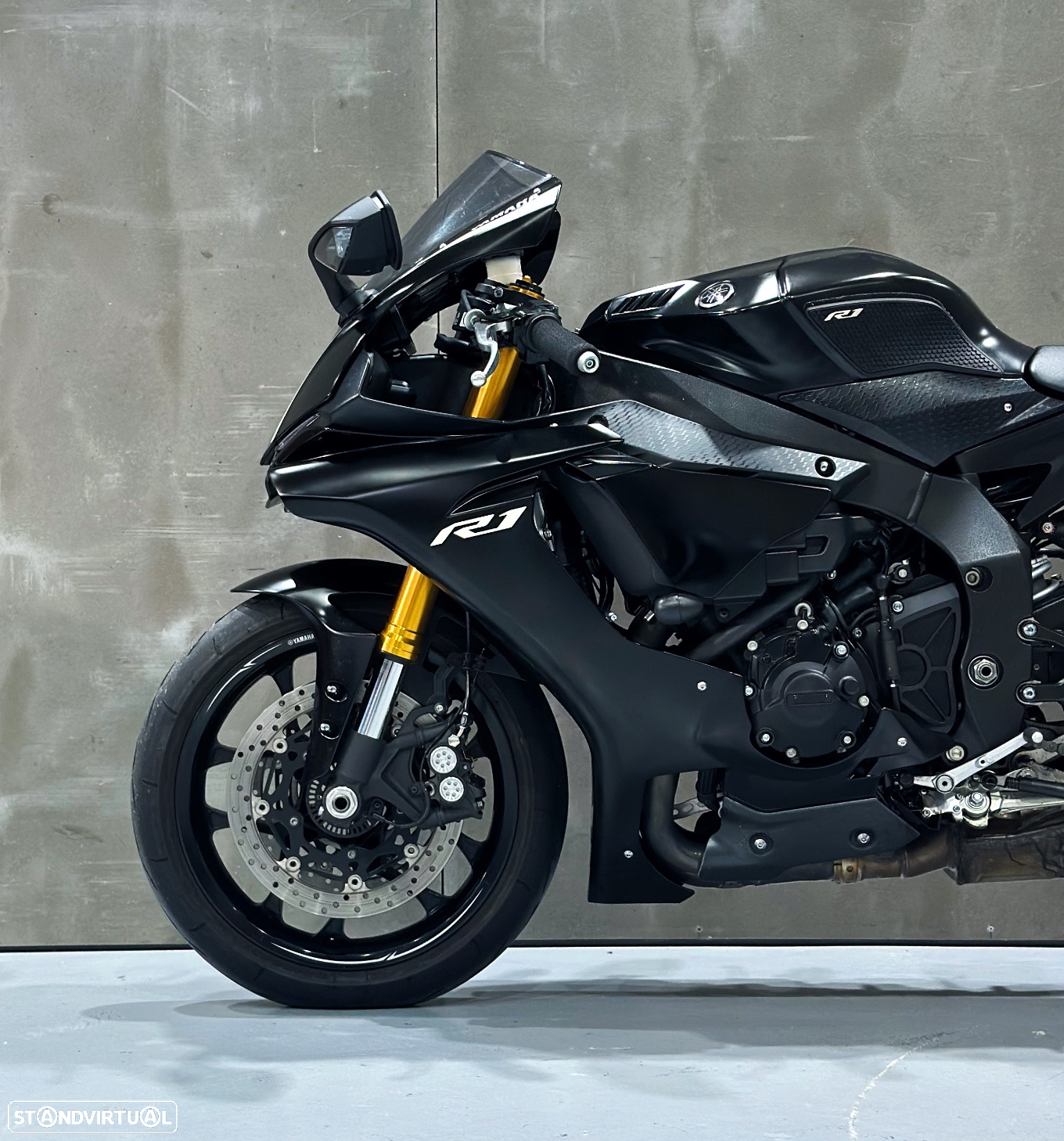 Yamaha YZF R1 - 2