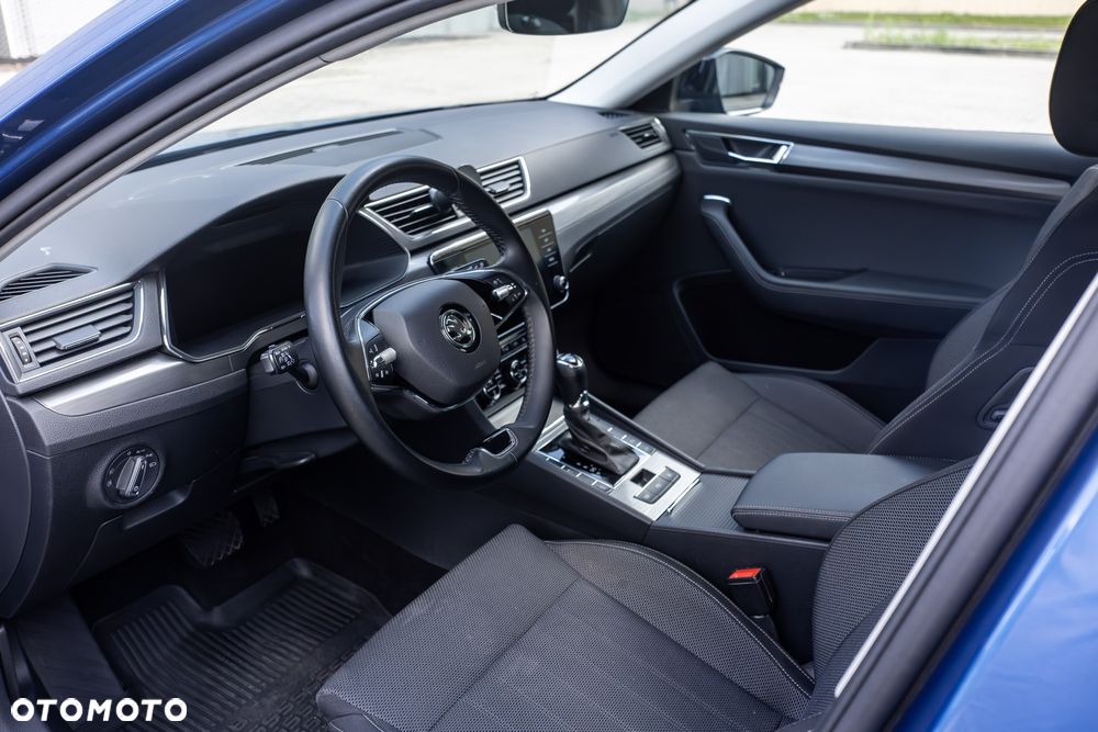 Skoda Superb 2.0 TDI SCR Style DSG - 16