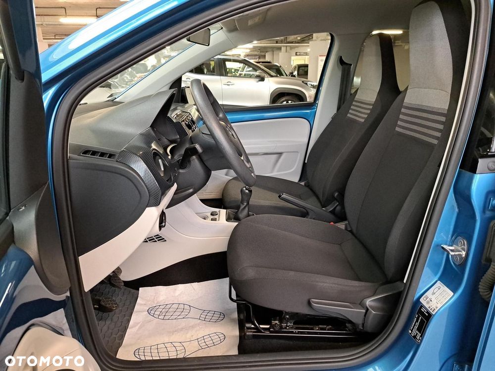 Volkswagen up! - 11
