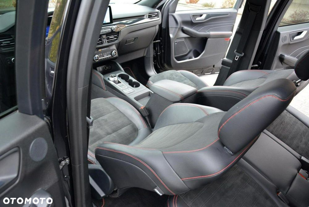 Ford Kuga 2.5 Duratec PHEV ST-LINE X - 21