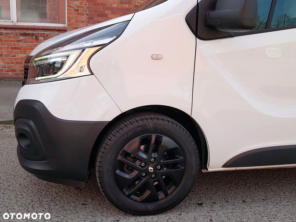 Renault Trafic - 11