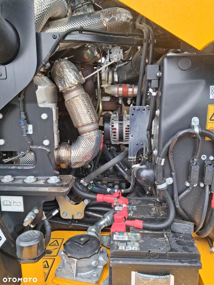 JCB TM 320 S AGRI - 9