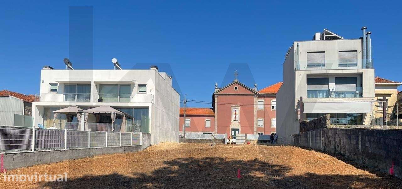 Terreno para construção de moradia – Oliveira do Douro, Gaia - Grande imagem: 2/15