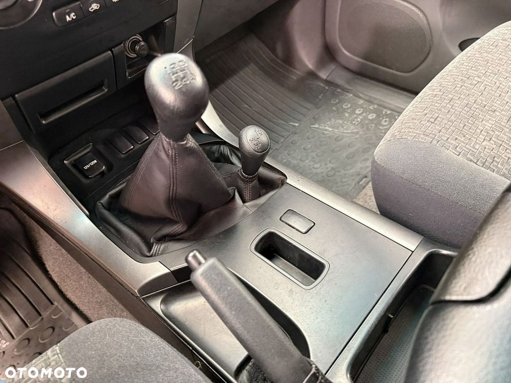 Toyota Land Cruiser - 20