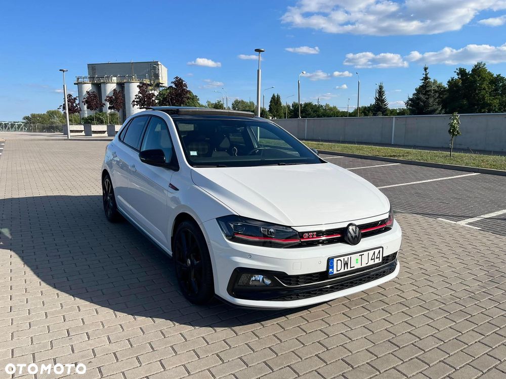 Volkswagen Polo - 1