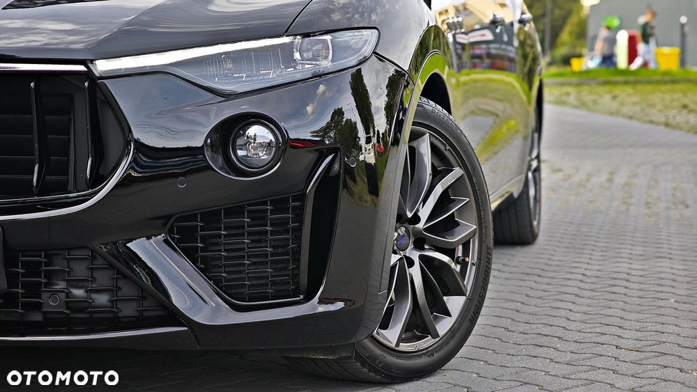 Maserati Levante - 13