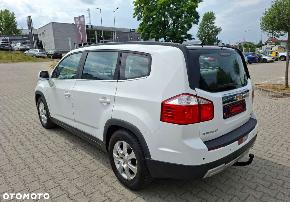 Chevrolet Orlando - 11