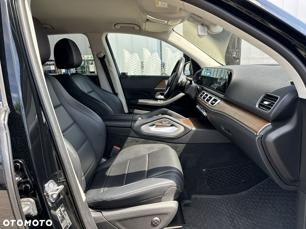 Mercedes-Benz GLE 300 d 4Matic 9G-TRONIC AMG Line - 20