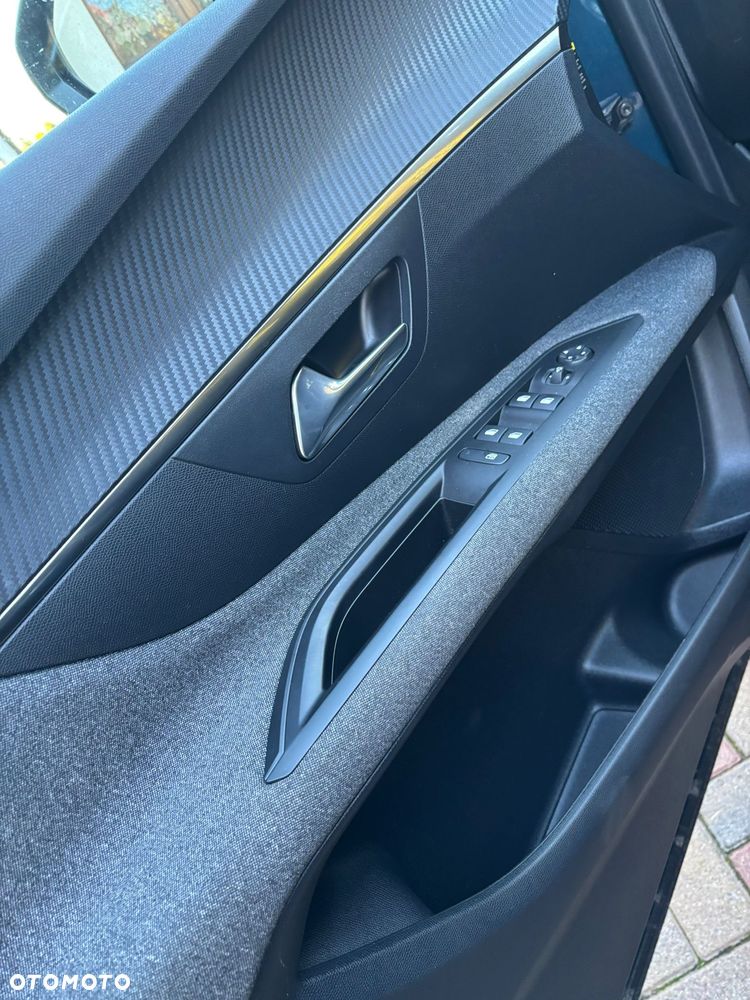 Peugeot 3008 1.5 BlueHDi Allure S&S EAT8 - 9