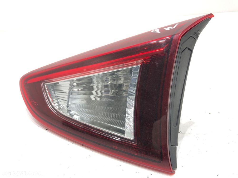 LAMPA TYŁ PRAWA WEWNĘTRZNA  MAZDA 2 (DL, DJ) 2014 - 2022 1.5 SKYACTIV-G 66 kW [90 KM] benzyna 2014 - 2