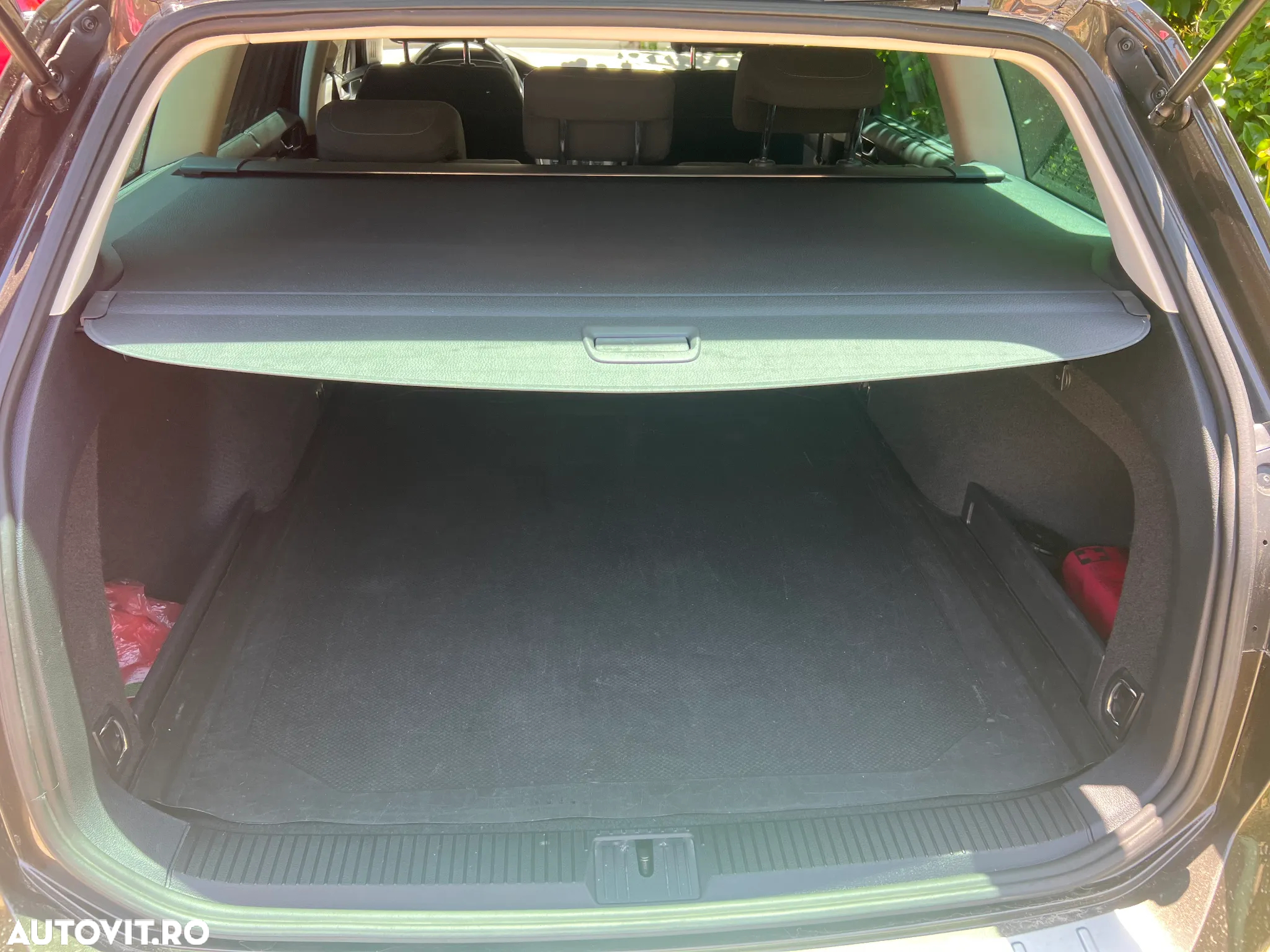 Volkswagen Passat Variant 2.0 TDI DSG Comfortline - 19