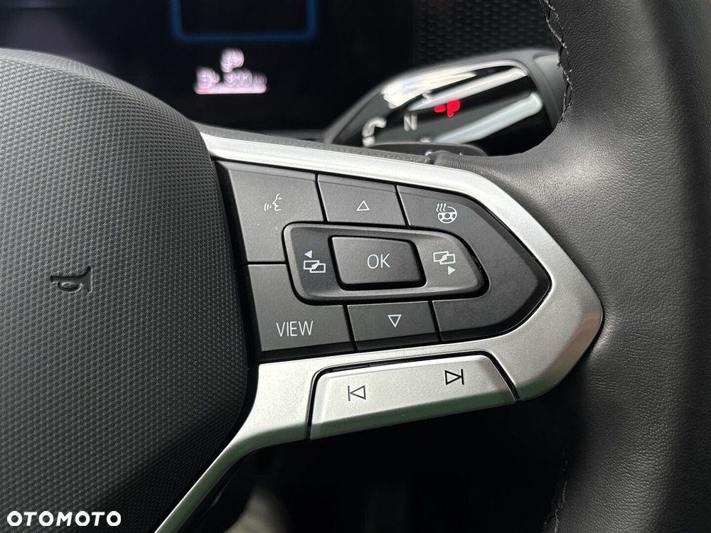 Volkswagen Passat - 18