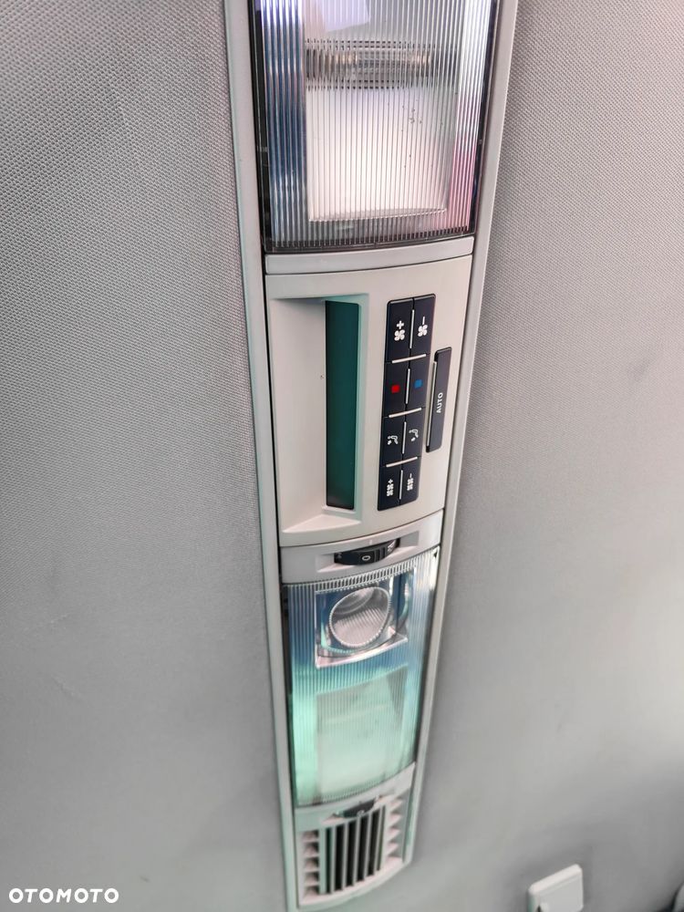 Volkswagen Multivan L1 Business - 12