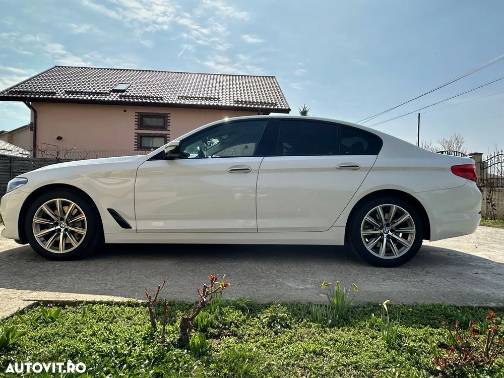 BMW Seria 5 530i xDrive AT - 17