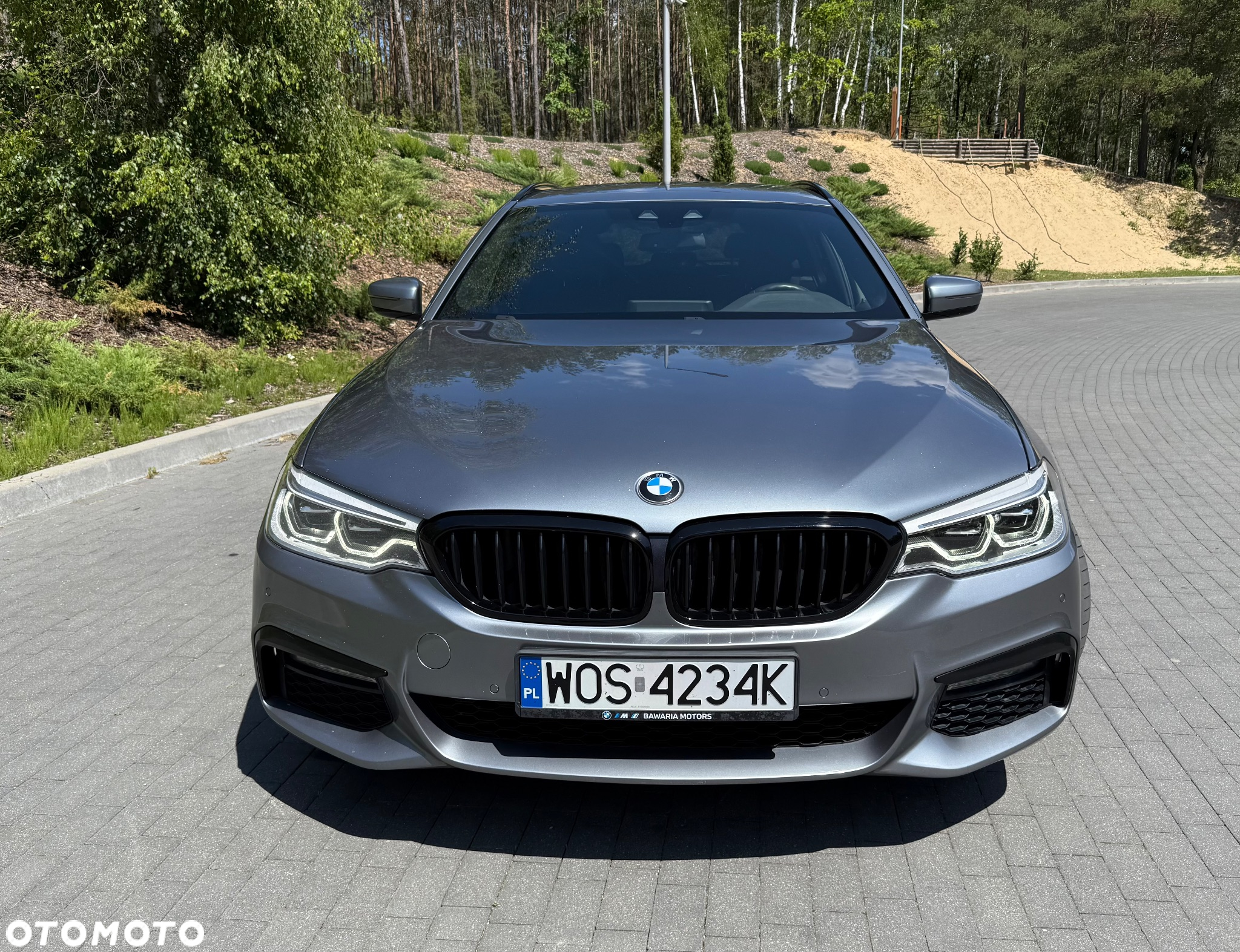 BMW Seria 5 520d Touring M Sport Edition - 3