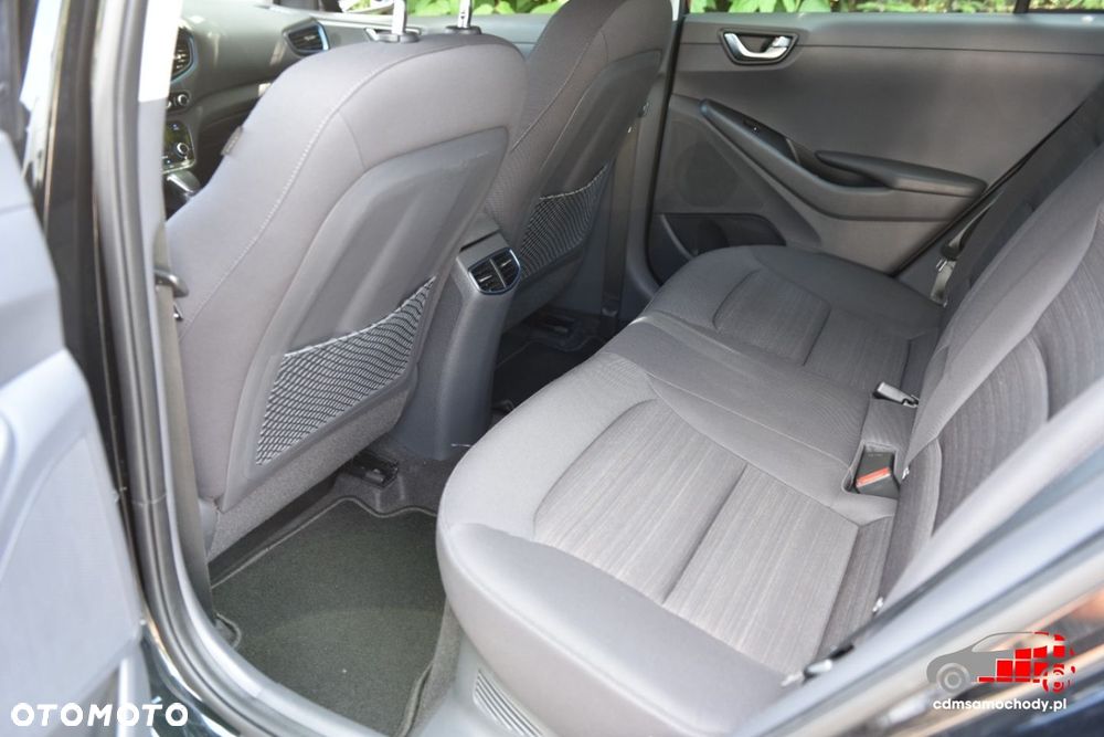 Hyundai IONIQ - 18