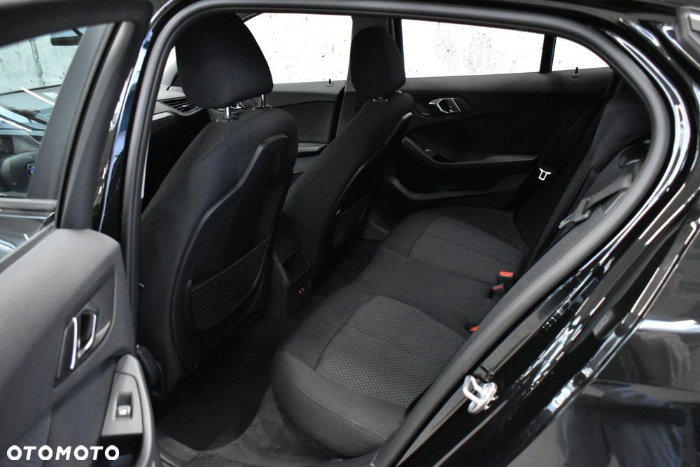 BMW Seria 1 118i Advantage - 19