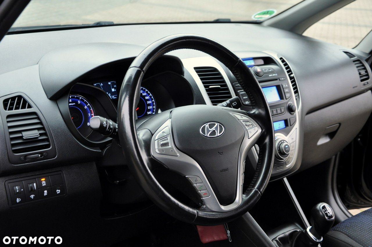 Hyundai ix20 - 22