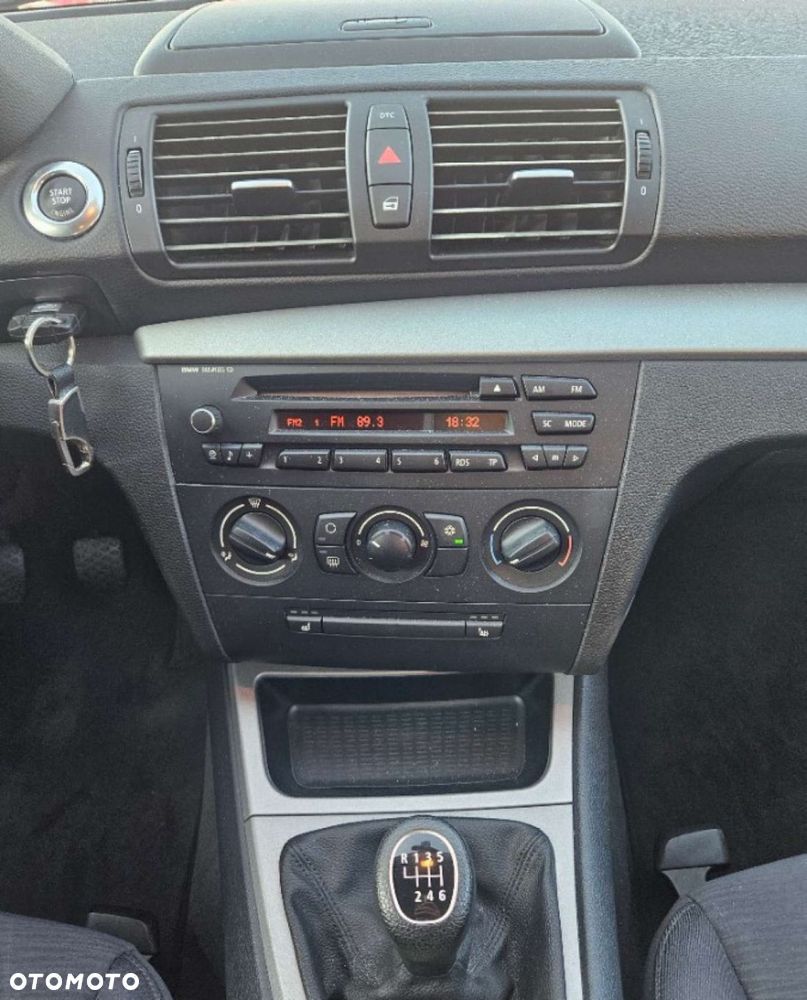 BMW Seria 1 - 22