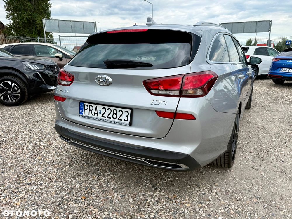 Hyundai i30 1.5 T-GDI 48V-Hybrid Advantage - 22