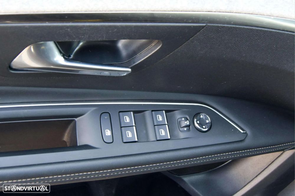 Peugeot 3008 1.6 Hybrid GT e-EAT8 - 16